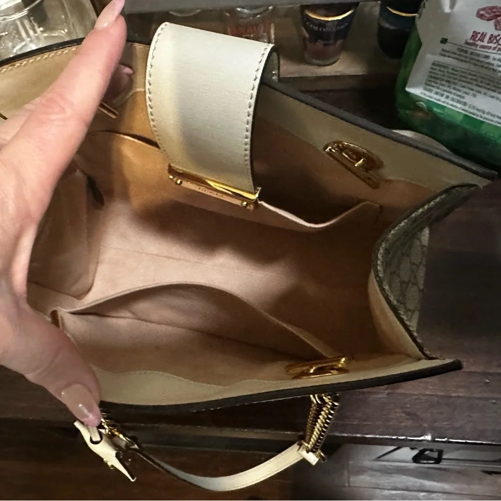 GG padlock Gucci shoulder bag - Picture 11 of 11